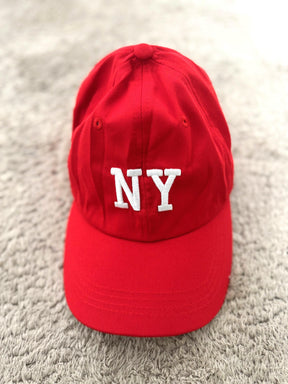 FEMALE - Cappellino rosso con ricamo NY  sportivo e super trendy NEW YORK/ ROSSO FEMALE 