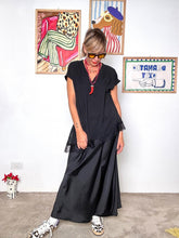 DEJA VU - Gonna lunga effetto satin  Eleganza easy con un tocco sporty NERO A25IS302/ NERO DEJA VU 