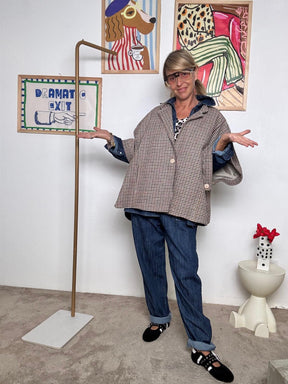 DEJA VU - Poncho donna fantasia check  Leleganza oversize che conquista al primo sguardo A25LU601/ PIED DE POULE DEJA VU 