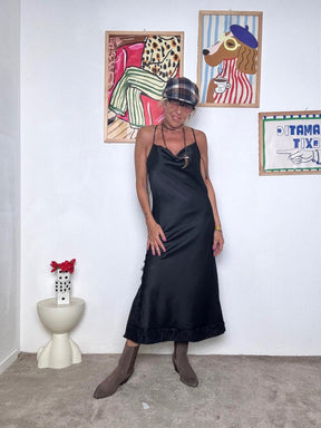 FEMALE - Abito lungo in raso con dettagli in pizzo NERO H4163-R6/ NERO FEMALE 