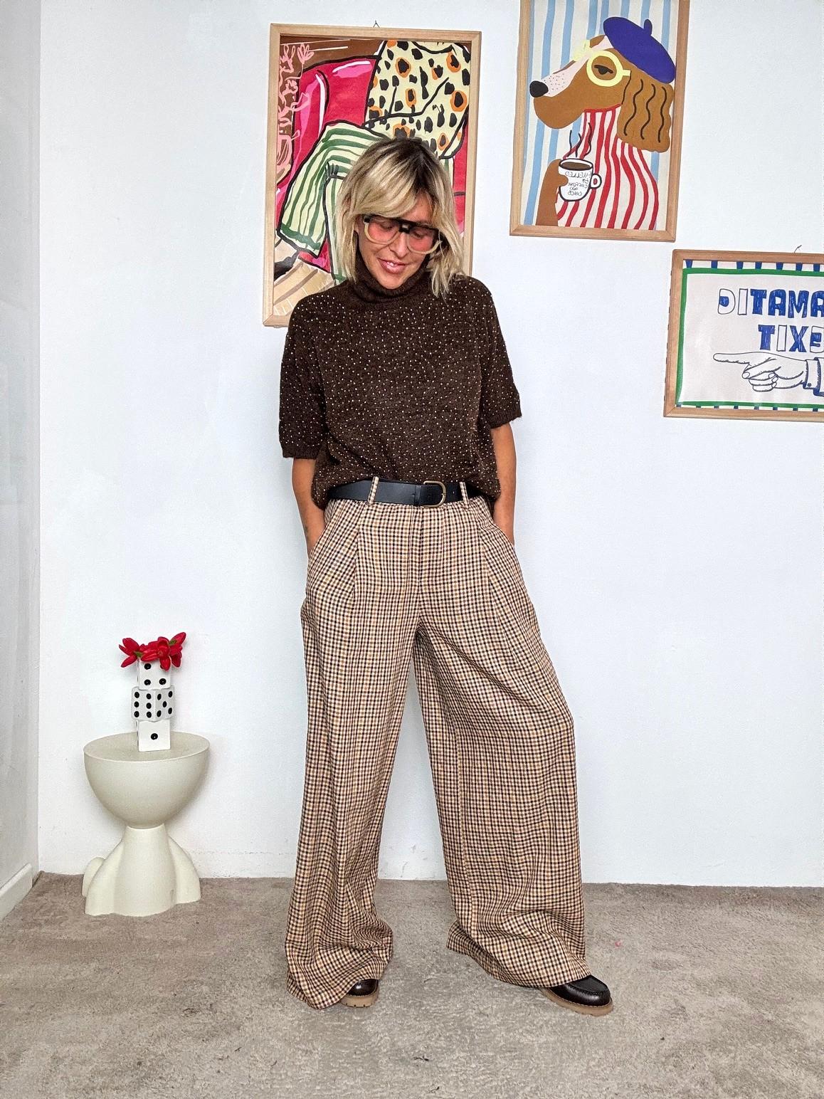 SOUVENIR- Maglia marrone con micro borchie  Stile cozy e dettagli raffinati moro D38V0827/ MORO SOUVENIR 