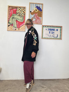 FEMALE - Cardigan nero con ricami floreali  caldo, unico e pieno di personalità ZM57001/ NERO FEMALE 