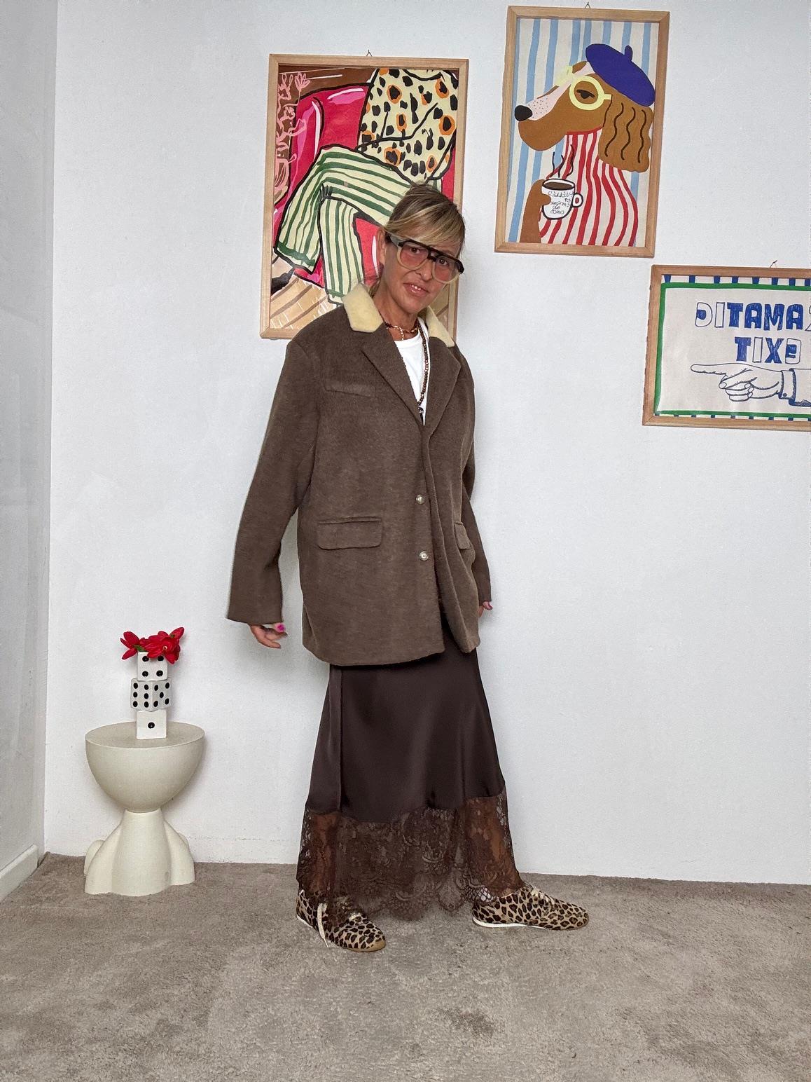 FEMALE - Giacca in panno con collo in contrasto cavallino   Eleganza calda e senza tempo WM2539/ MORO FEMALE 