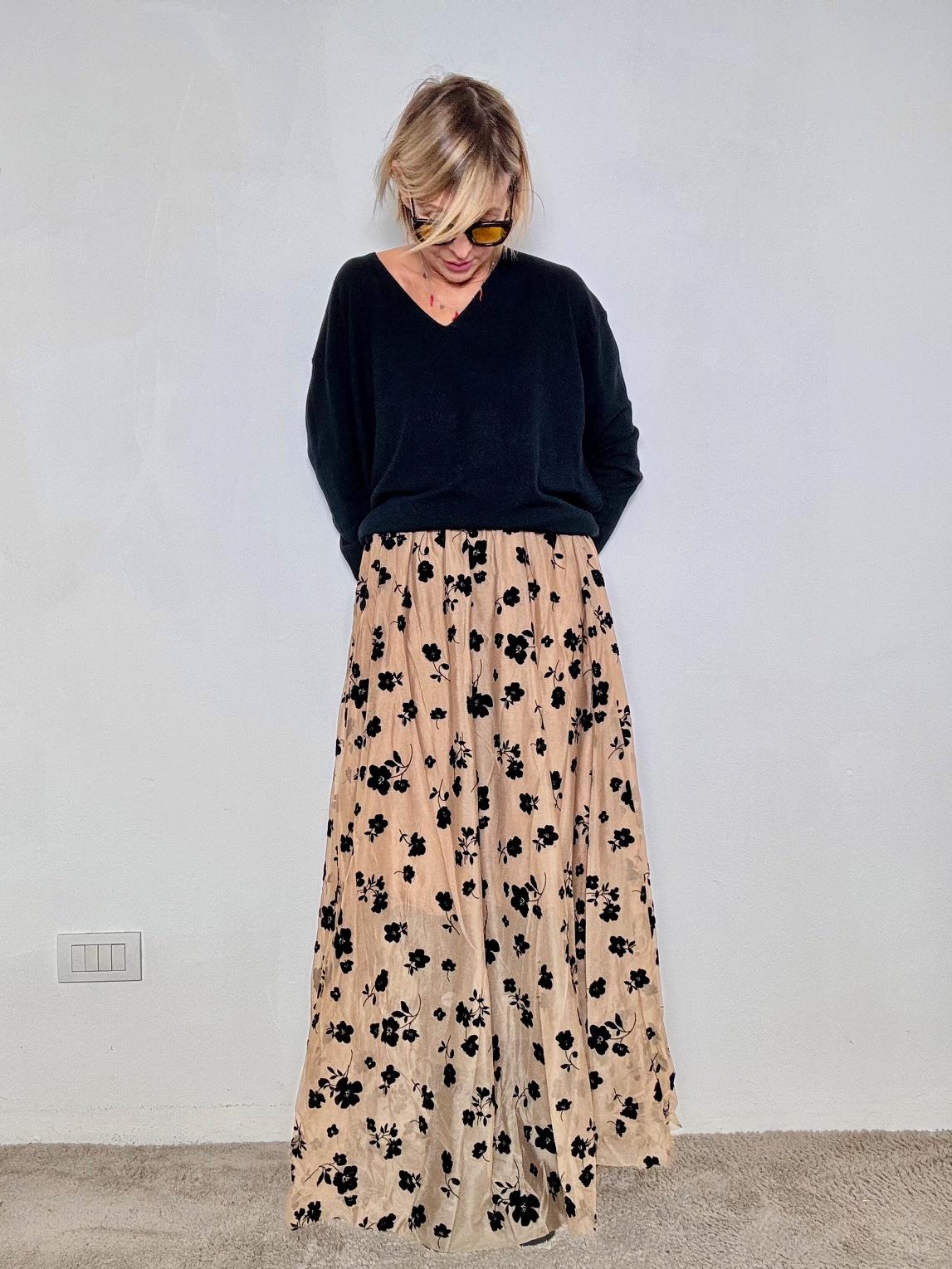 FEMALE - Gonna lunga in tessuto fluido con fiori in velluto GO86028/ BEIGE FEMALE 