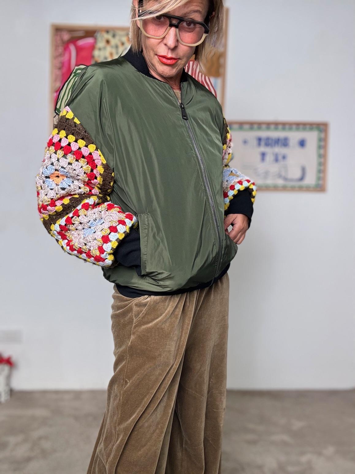 SUSY MIX - Bomber con maniche alluncinetto  Urban & Handmade Style S3069 VARIANTE 1 SUSY MIX 