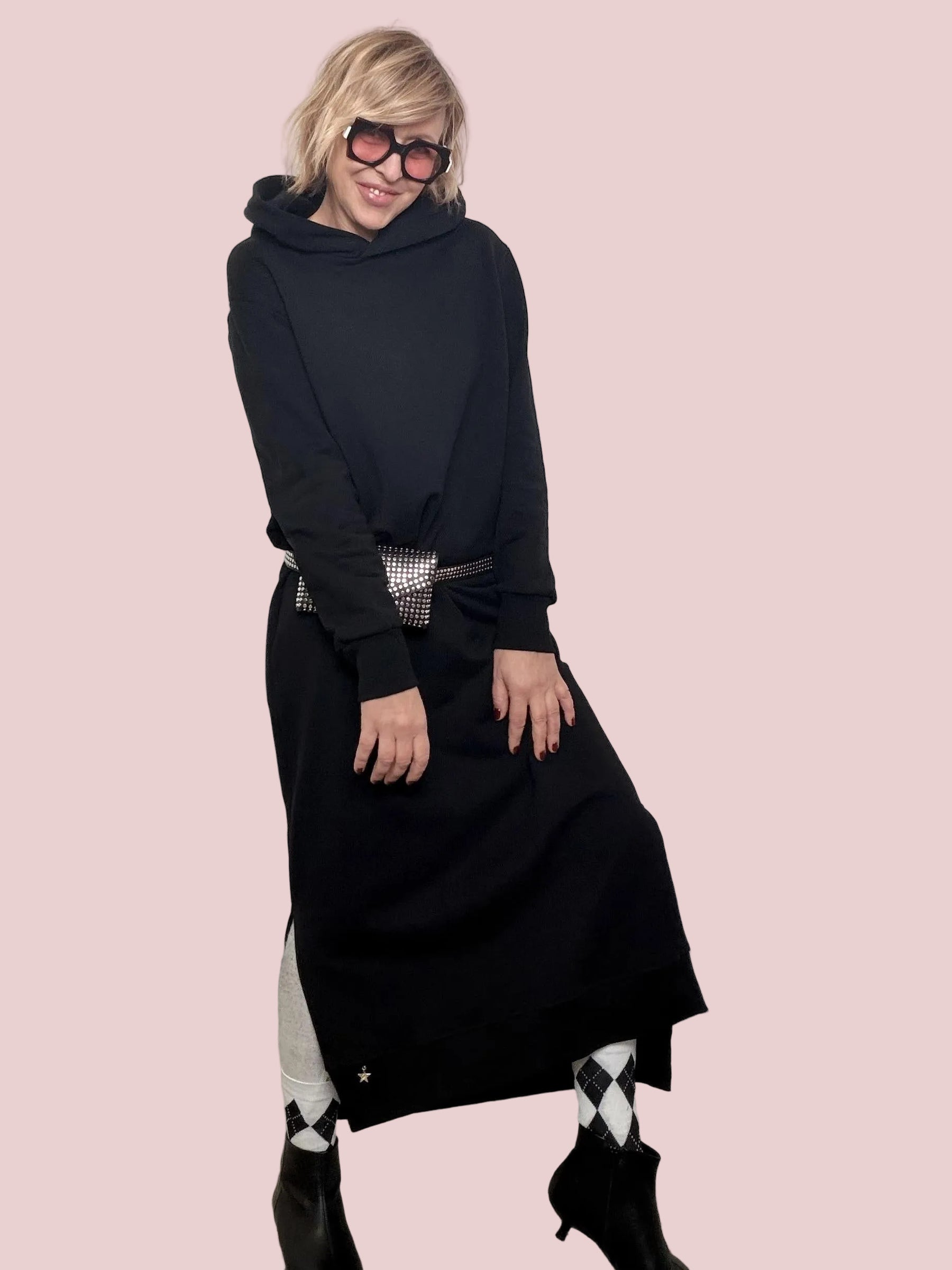 Abito felpa lungo super comfy e ultra chic M38F1611/ NERO SOUVENIR 