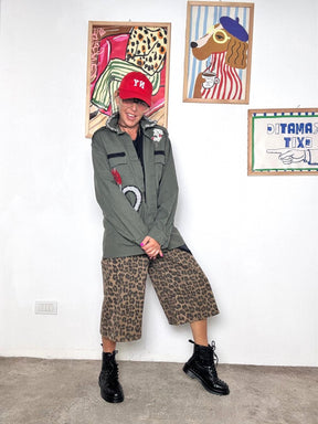 FEMALE - Camicia vintage verde militare con patch  stile grintoso e originale U7/ VERDE MILITARE FEMALE 