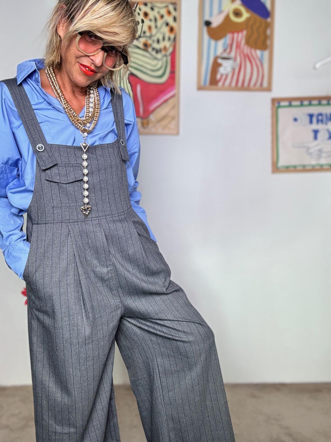 FEMALE - Tuta lunga gessata con bretelle  stile chic e contemporaneo WM2306 / GRIGIO FEMALE 