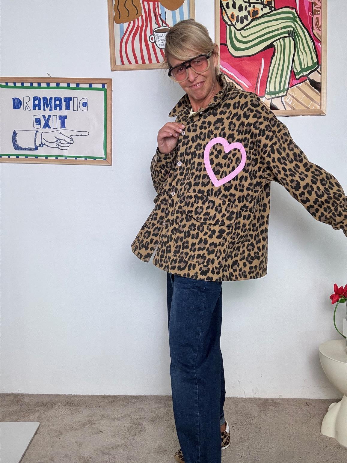 FEMALE - Giacca Donna Animalier "BE LIEVE"  Stile Urban Chic con Cuore Pop C23395BEL/ MACULATO FEMALE 