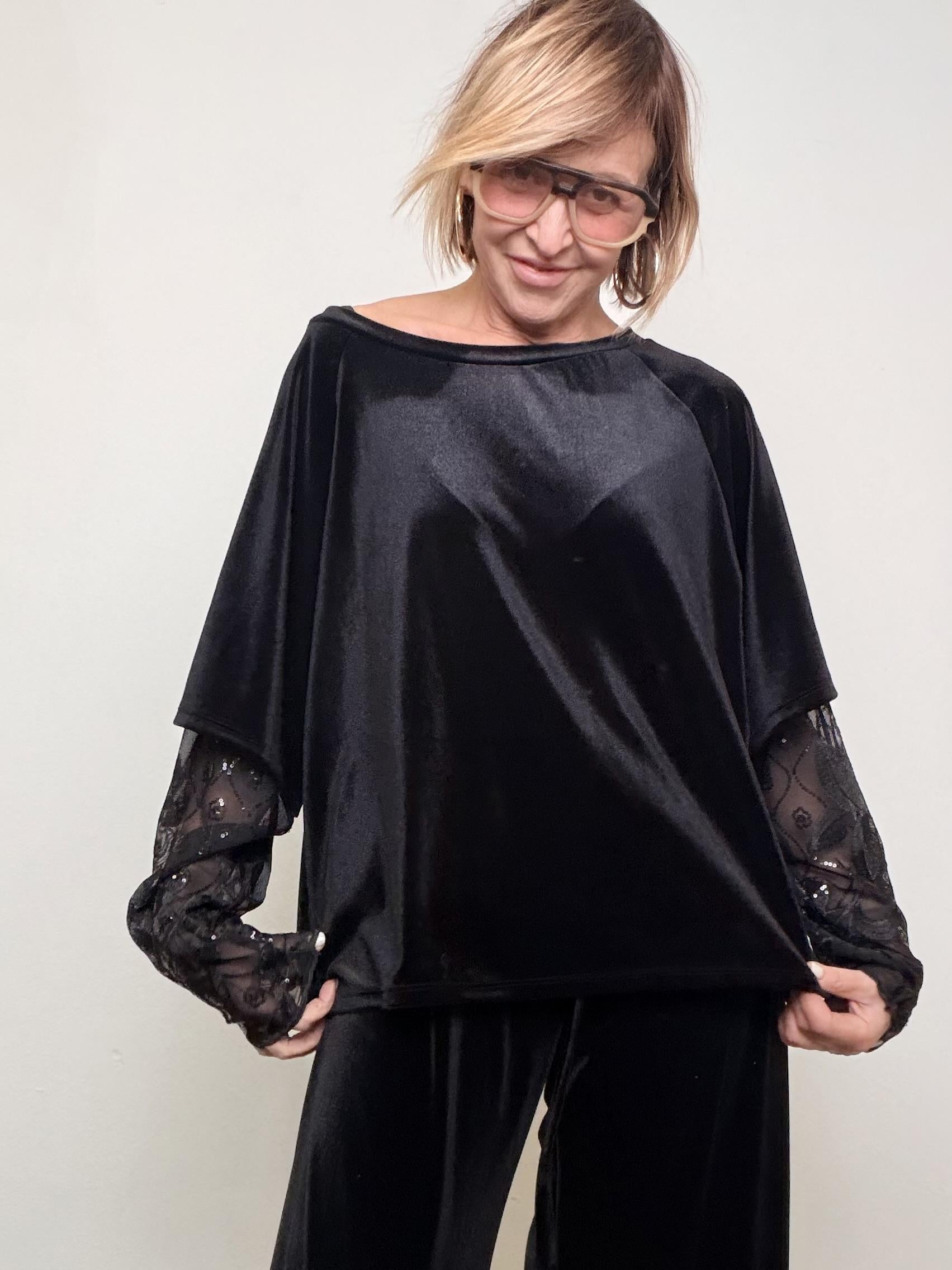 SUSY STAR - Maglia morbida in velluto con maniche in pizzo STSS0005/ NERO SUSY STAR 