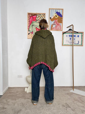 FEMALE - Cardigan oversize in filato chunky verde con dettagli fluo VA601/ OLIVA FEMALE 