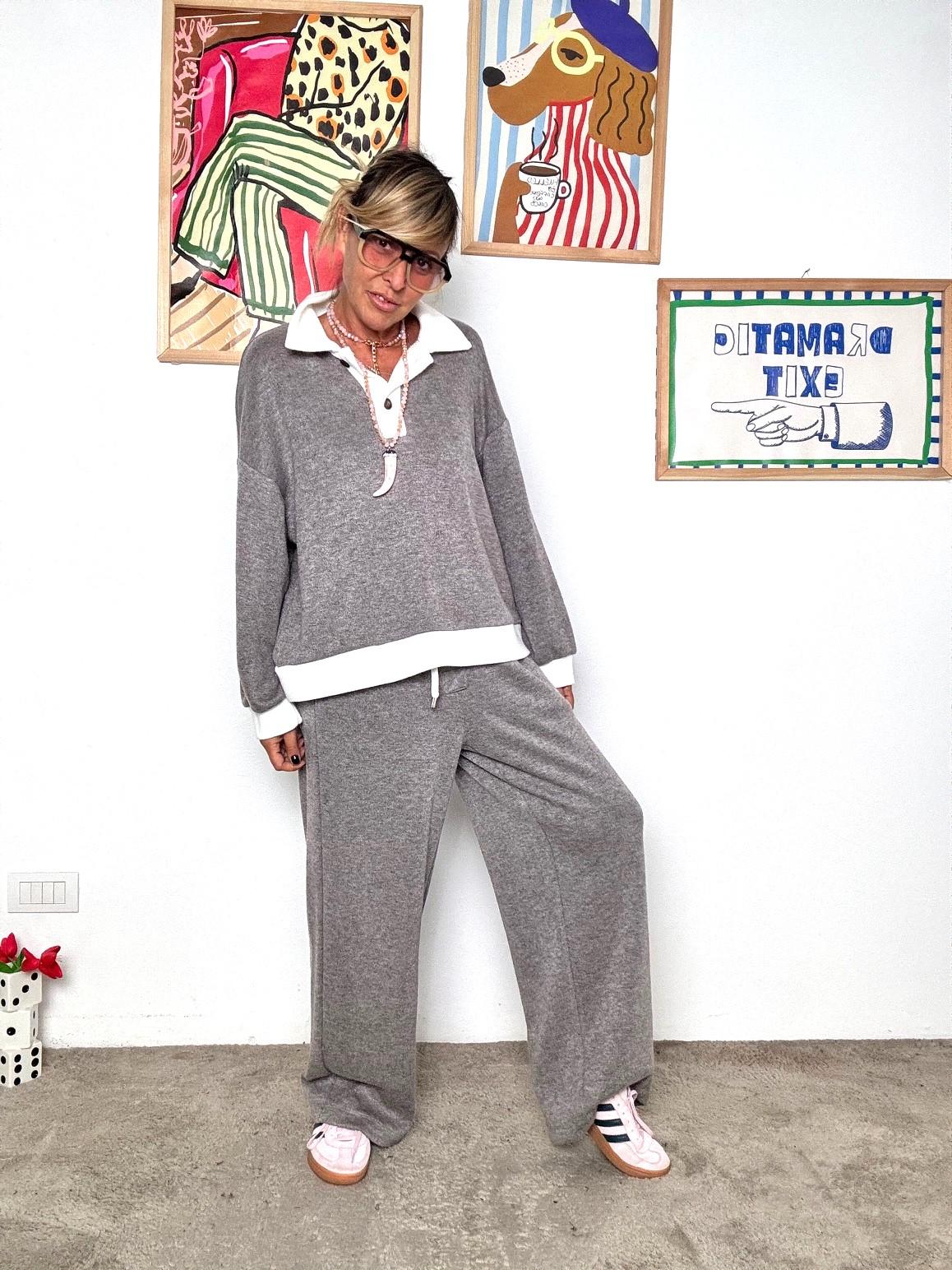 FEMALE - Polo donna  casual chic con un tocco di eleganza M54705/ FANGO FEMALE 