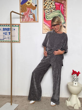 DEJA VU - Pantalone  ciniglia  Il tuo nuovo alleato comfy-glam GRIGIO A25LU211/ GRIGIO DEJA VU 