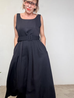 FEMALE - Abito Minimal Chic  Leleganza che fa tutto lei 38997 / NERO FEMALE 