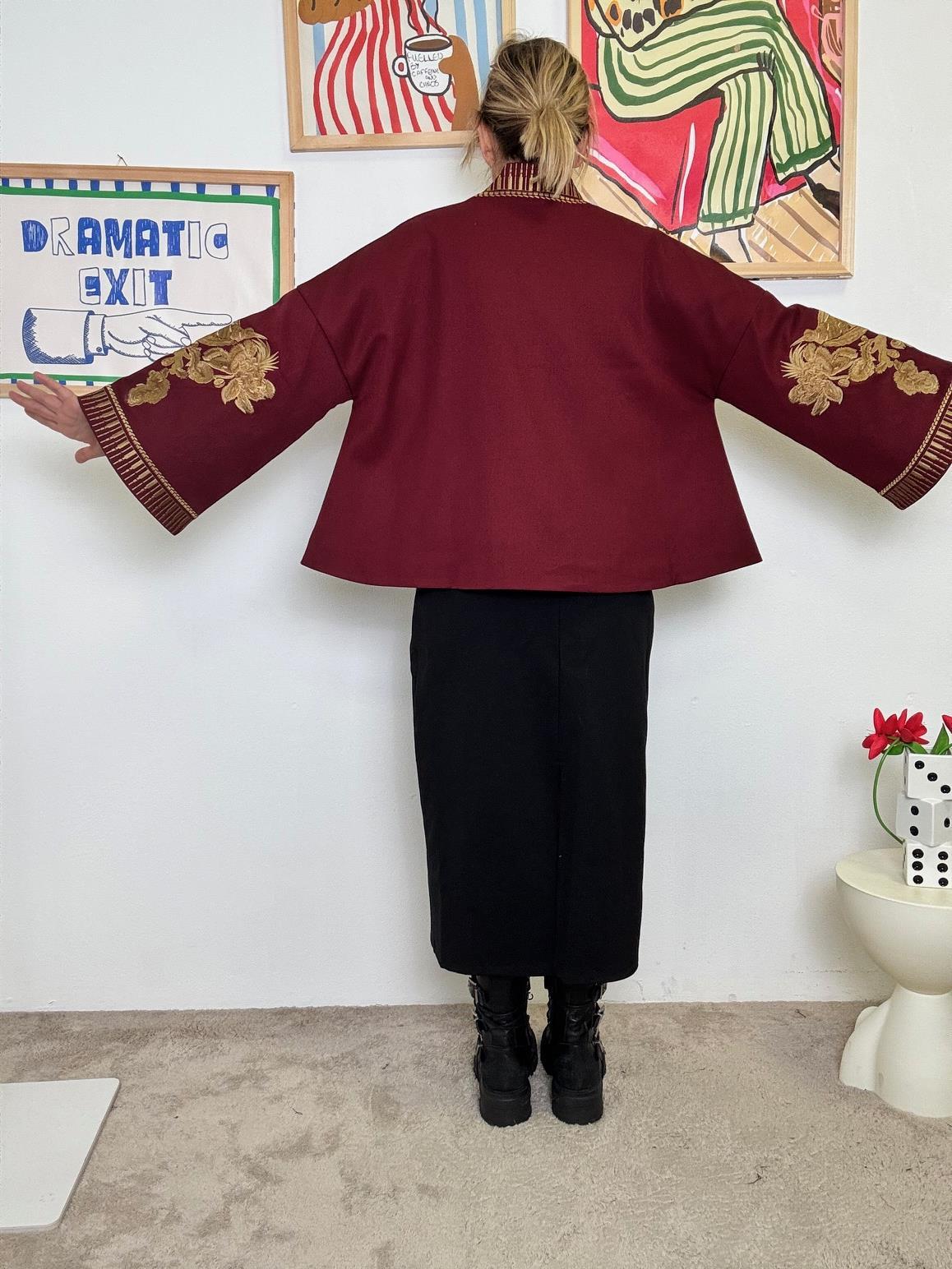 FEMALE - Kimono corto ricamato  boho chic con un tocco teatrale ROSSO INDIA ZG52105/ ROSSO INDIA FEMALE 