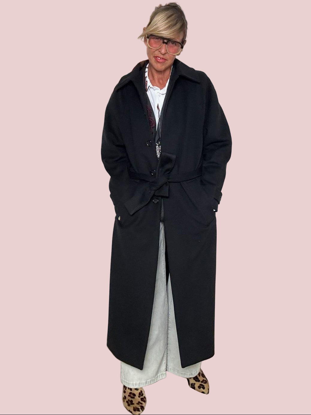 SOUVENIR - Cappotto lungo con cintura  eleganza senza tempo e comfort avvolgente NERO W38S0258/ NERO SOUVENIR 