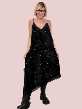 SUSY STAR - ABITO LUNGO IN PAILLETTES CON PIZZO  BRILLANTEZZA SCENICA, LEGGEREZZA ASSOLUTA STLS2134/ NERO SUSY STAR 