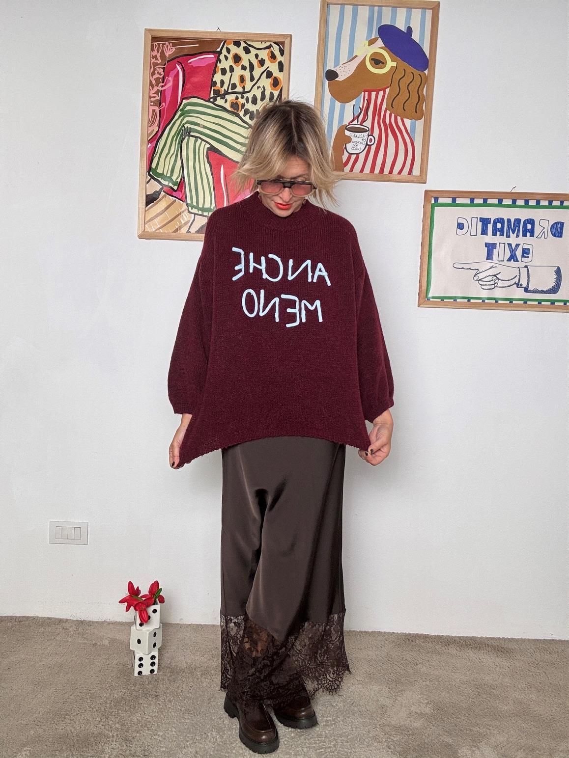 FEMALE - Maglia over con scritta ANCHE MENO VINO A3019/ VINO FEMALE 