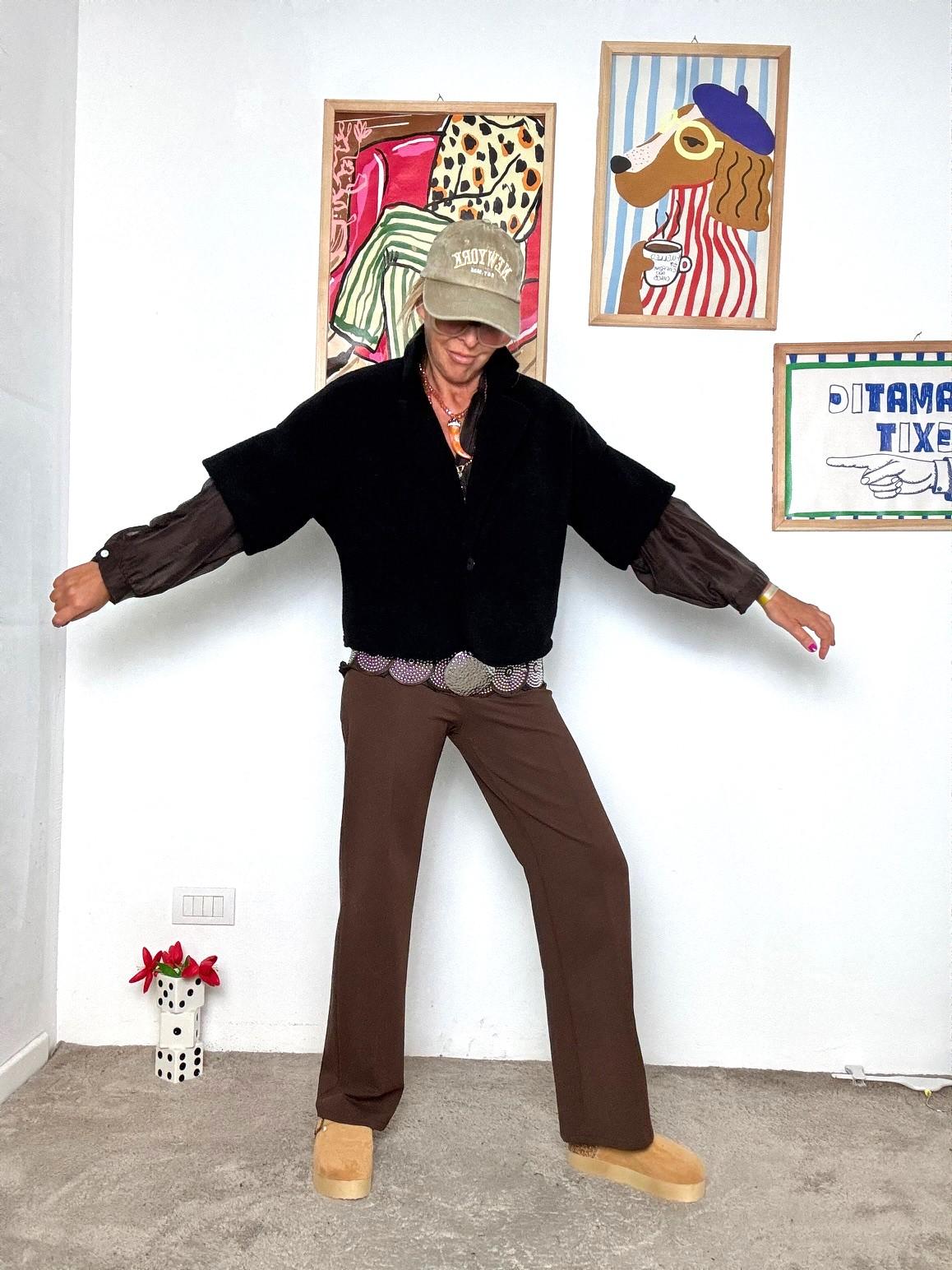 FEMALE - Giacca bouclé smanicata: stile trendy e versatilità senza limiti NERA 36365XHN/ NERO FEMALE 