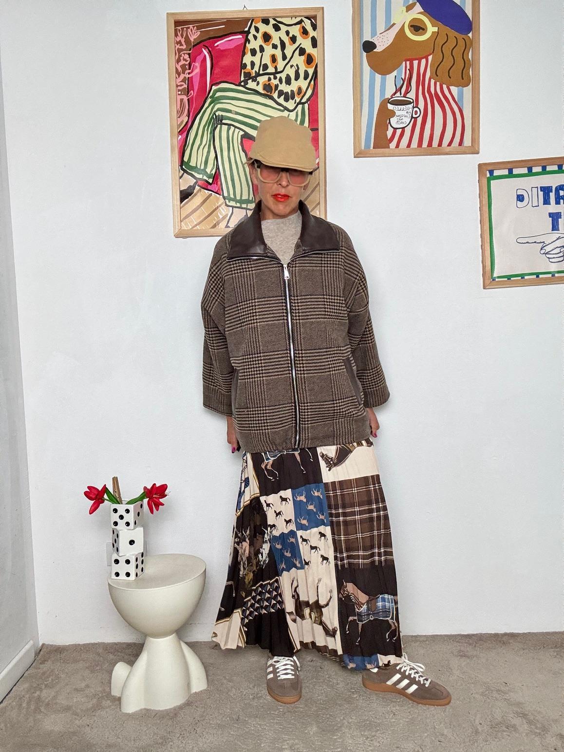 DEJA VU - Giacca Oversize Donna a Quadri Marrone  Stile Casual Chic e Intramontabile A25AP601/ CHECK DEJA VU 