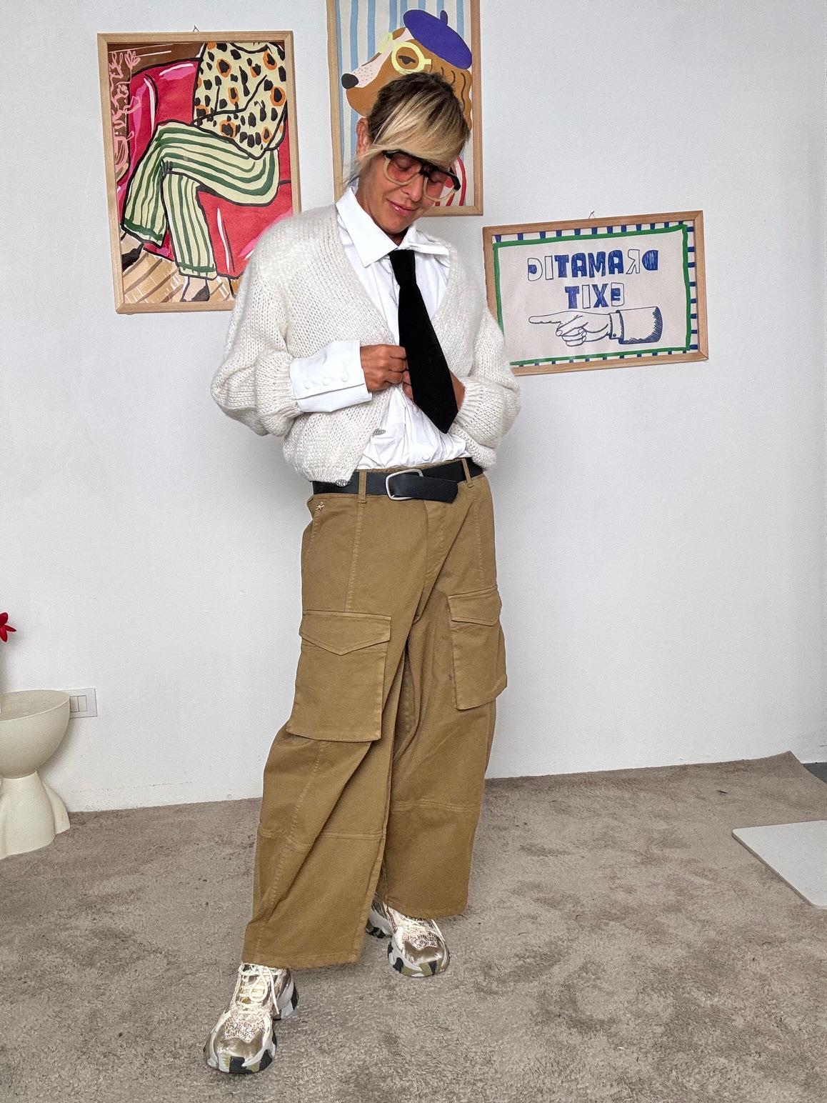 SOUVENIR - Cardigan Corto Unisex in Maglia Leggera con Bottone Gioiello crema B38D0049/ CREMA SOUVENIR 