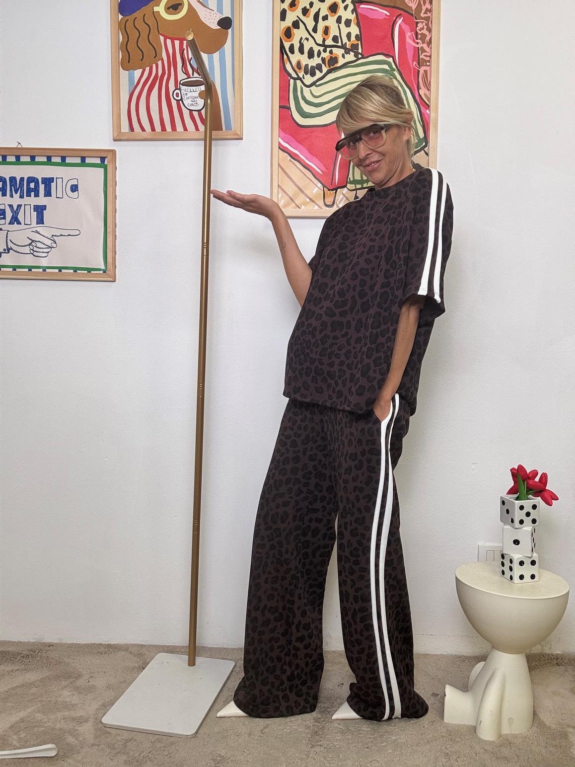 FEMALE - Felpa Lazy Leopard  Animalier rilassato, con sprint da passerella H1374/ MACU MORO FEMALE 