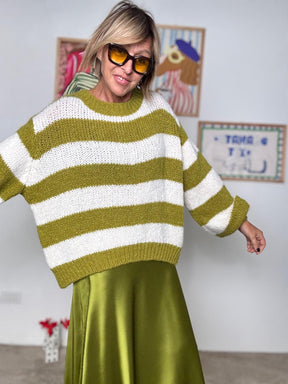 FEMALE -Maglia oversize a righe bianche e pistacchio  stile comfy-chic L19M037/ RIGHE OCRA FEMALE 