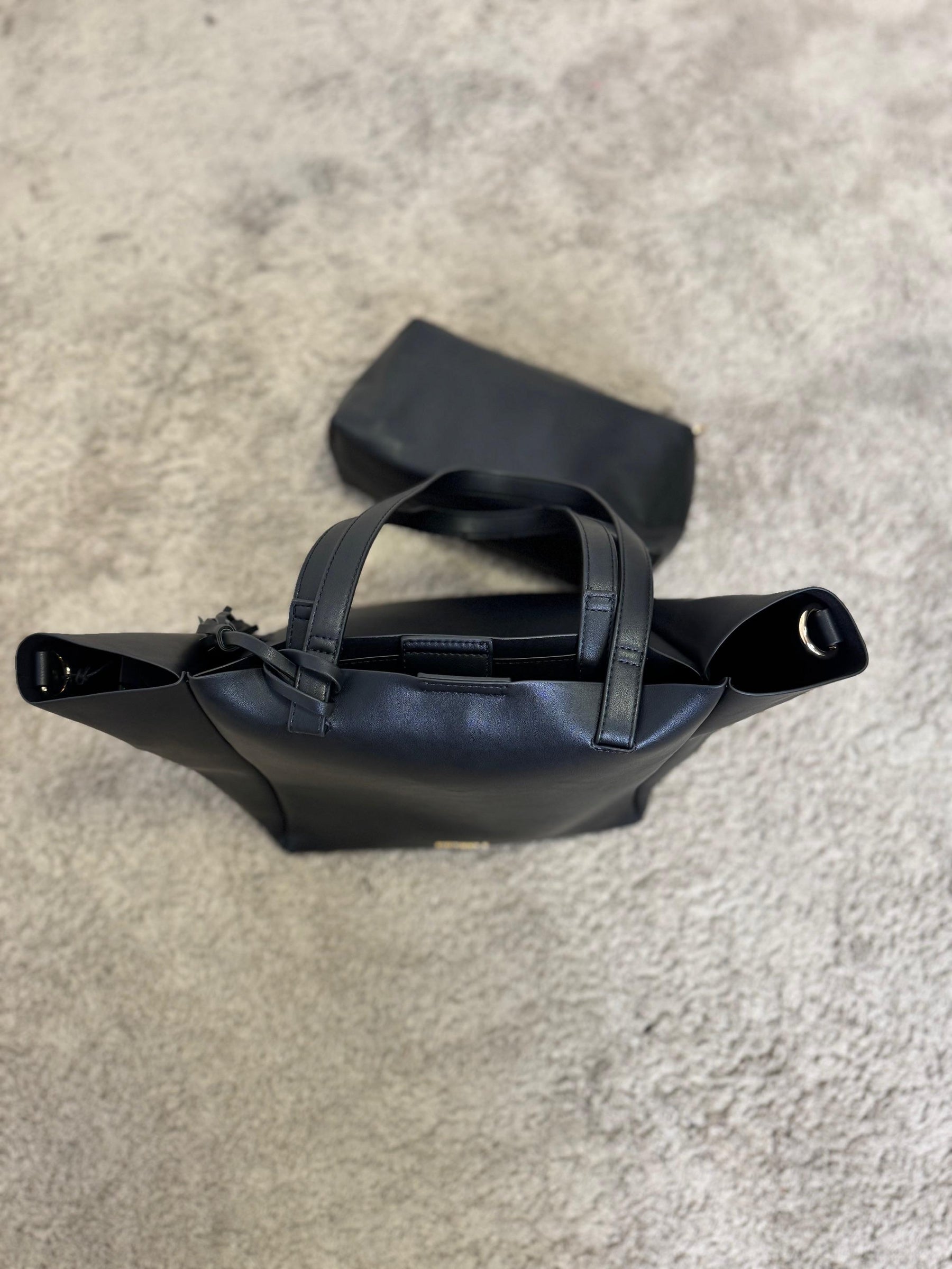 VIVIENNE D - Borsa shopper nera in ecopelle con pochette  capiente, elegante e versatile V189/ NERO VIVIENNE D 