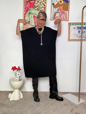 FEMALE -Abito Oversize nero Donna  Casual Chic, Comodo e Versatile ZM13202/ NERO FEMALE 