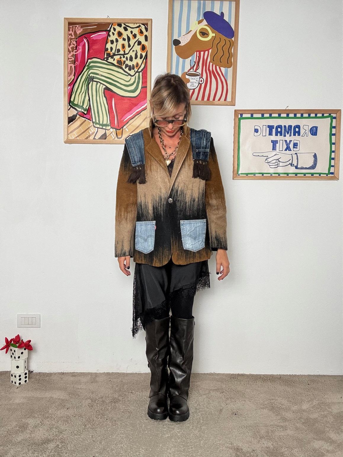 DEJA VU - Giubbotto mix tessuti con frange  Urban Chic Edition marrone A25DL615/ MARRONE DEJA VU 