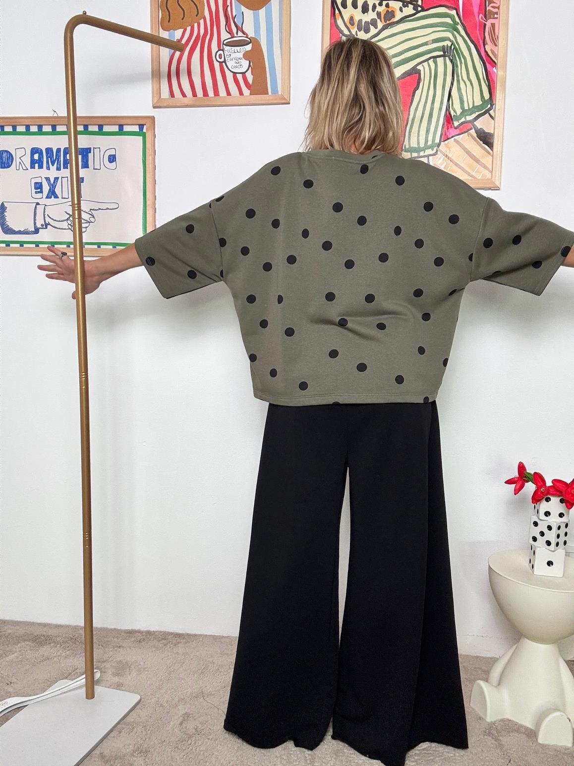 FEMALE - Felpa Oversize "Dot Power"  Stile comodo con personalità <BR/>VERDE H1416/ VERDE MILIT FEMALE 