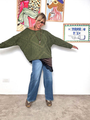 FEMALE - Felpa verde oversize con motivo bandana  comoda, trendy e super versatile N1614/ VERDE FEMALE 