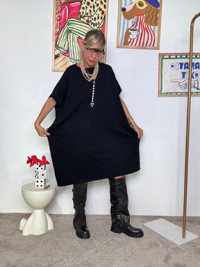 FEMALE -Abito Oversize nero Donna  Casual Chic, Comodo e Versatile ZM13202/ NERO FEMALE 