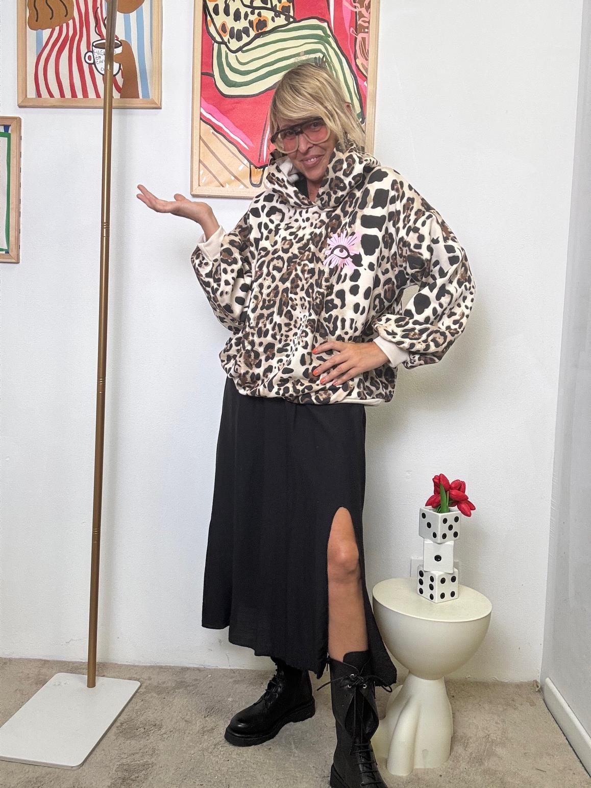 FEMALE - Felpa Animalier con Stampa Occhio  Grinta, Ironia e Stile in un Unico Capo R51155/ ANIMALIER FEMALE 