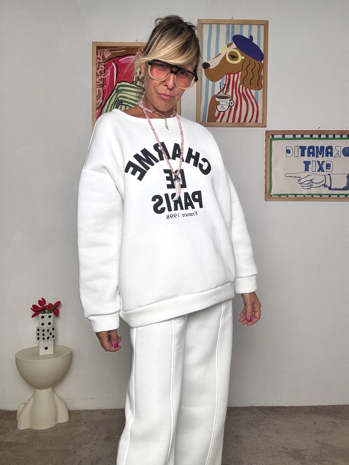 FEMALE - Felpa oversize con stampa: comfort e stile urban-chic BIANCA R8585/ BIANCA FEMALE 