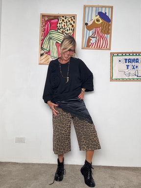 FEMALE - Pantalone bermuda leopardato  grintoso e super versatile P6202/ MACULATO FEMALE 