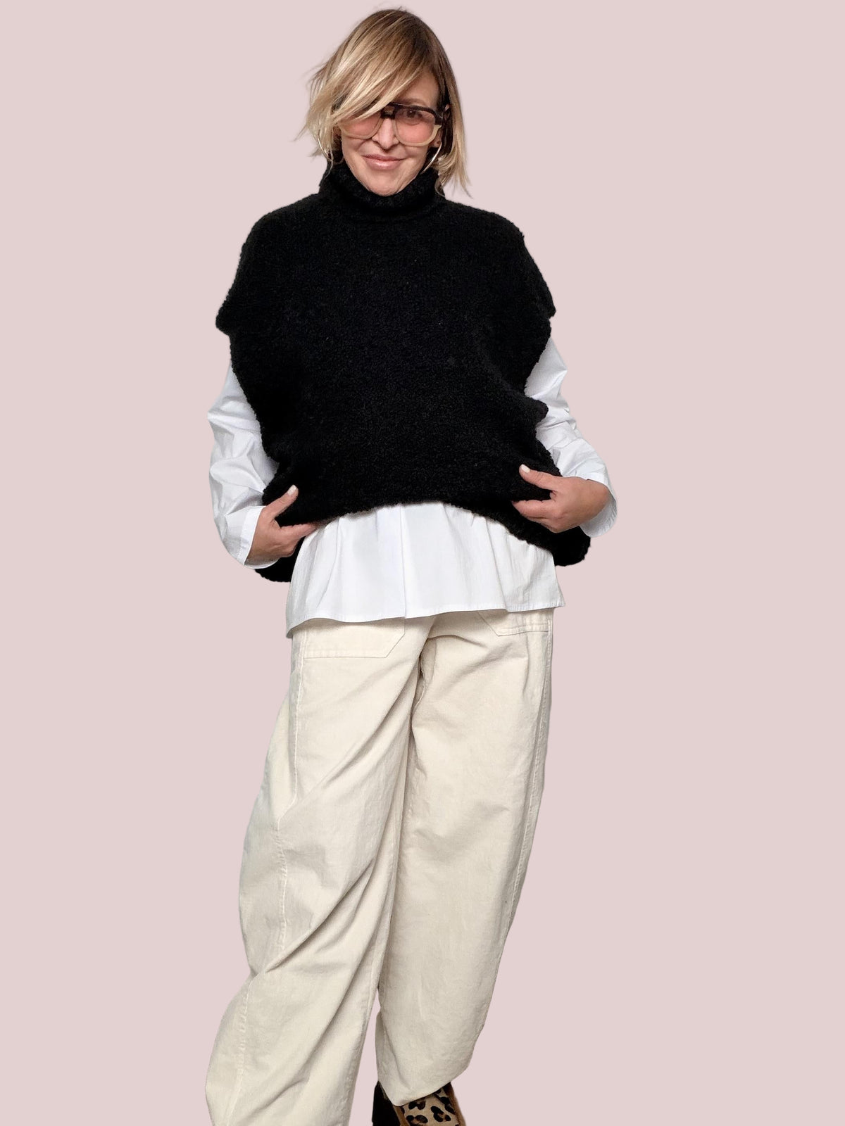 FEMALE - GILET MORBIDO A COLLO ALTO  COZY, MODERNO, SUPER VERSATILE 9612/ NERO FEMALE 