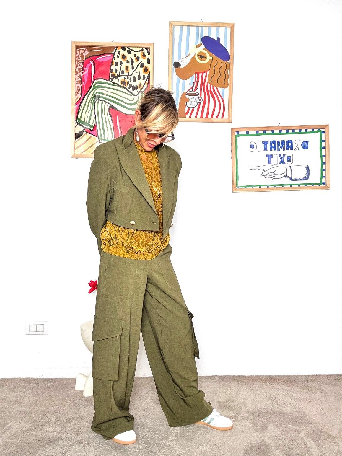 HAVE ONE - Giacca corta donna in stile military chic  con dettagli eleganti JSO-P014/ MILITARE HAVE ONE 