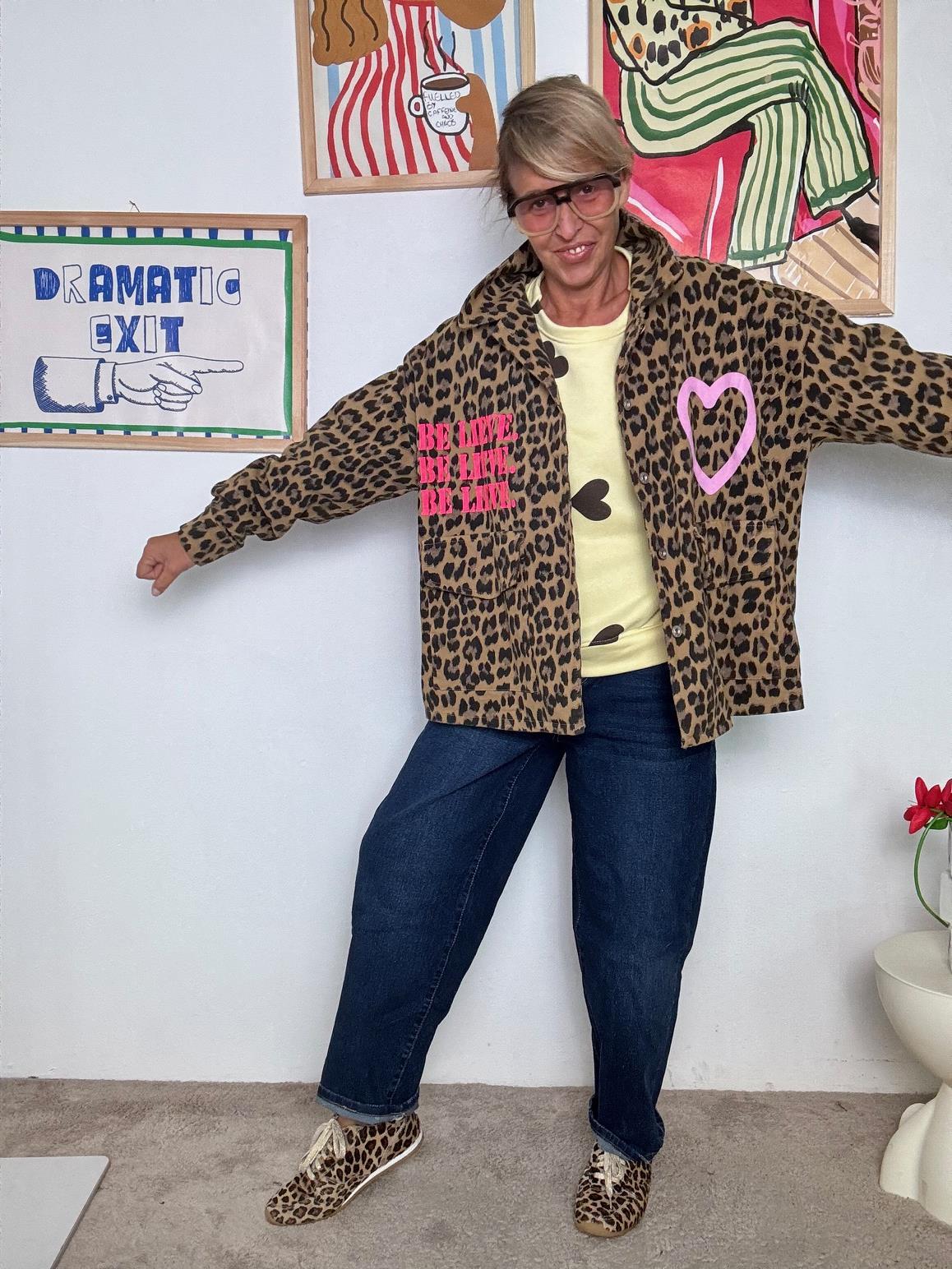 FEMALE - Giacca Donna Animalier "BE LIEVE"  Stile Urban Chic con Cuore Pop C23395BEL/ MACULATO FEMALE 