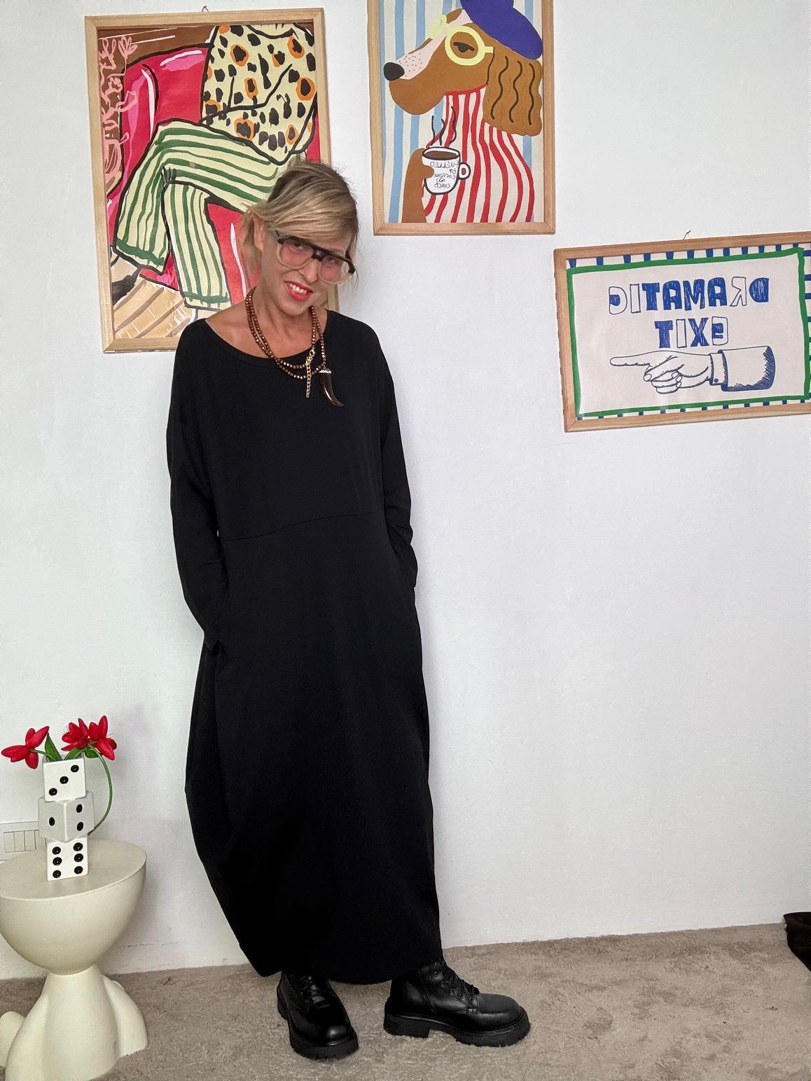 DEJA VU - Abito lungo in punto Milano  Comodo, elegante e dal carattere deciso NERO FL707/ NERO DEJA VU 