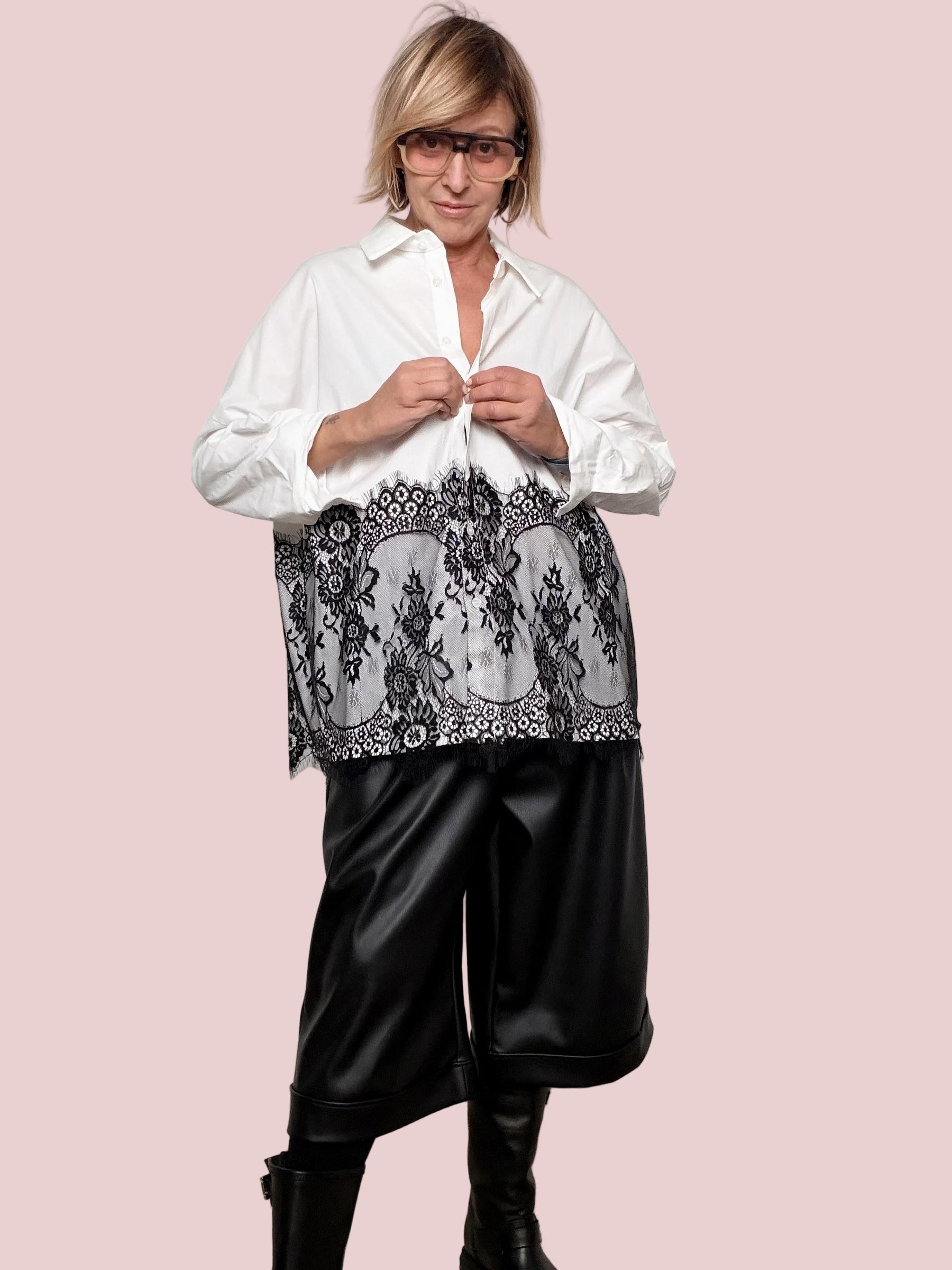 FEMALE - CAMICIA OVER CON PIZZO  ROMANTICA, MODERNA, FAVOLOSA 19066/ BIANCA FEMALE 