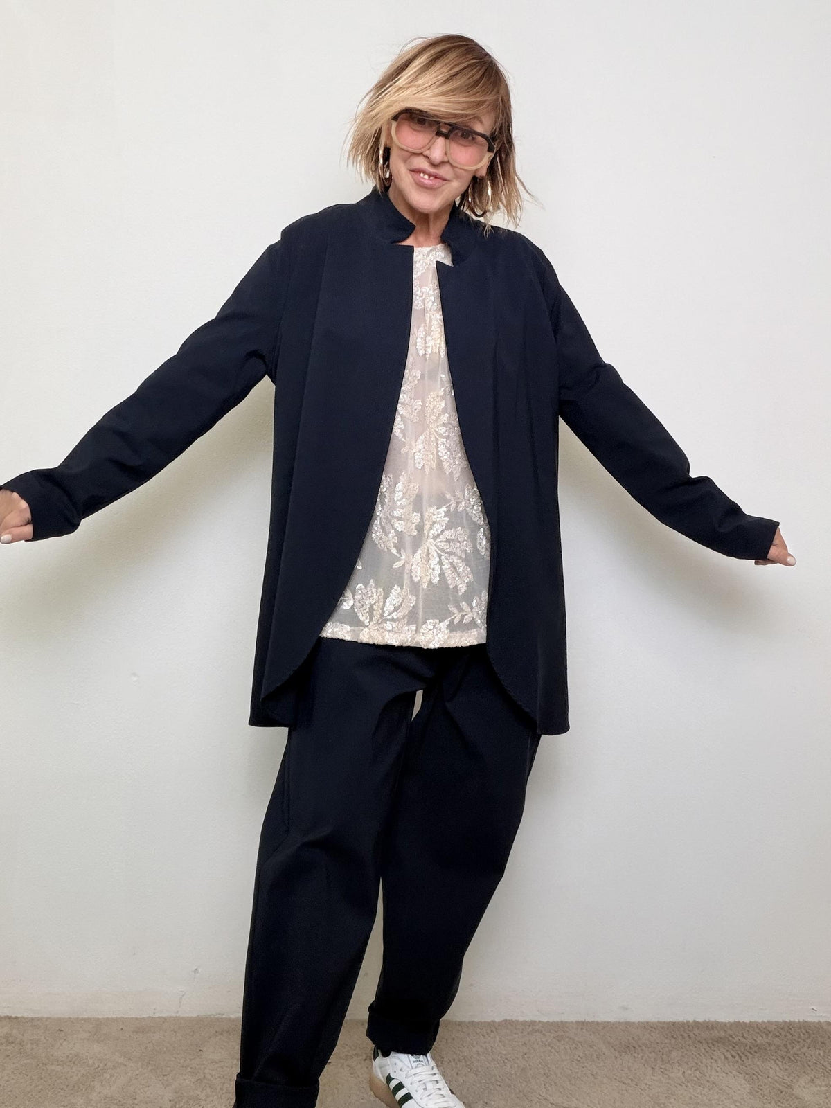 DEJA VU -  Giacca in bengalina  eleganza pratica e stile contemporaneo BLU A25UN605/ BLU DEJA VU 