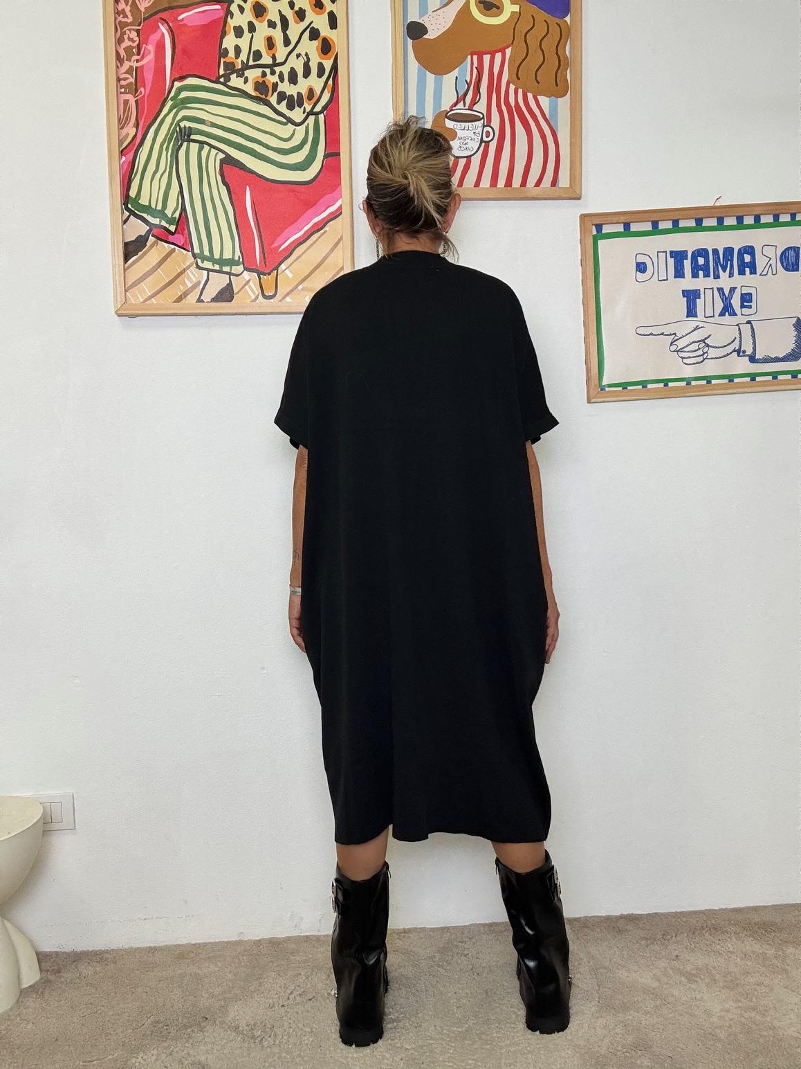 FEMALE -Abito oversize nero midi  stile minimal chic  NERO ZM13203/ NERO FEMALE 