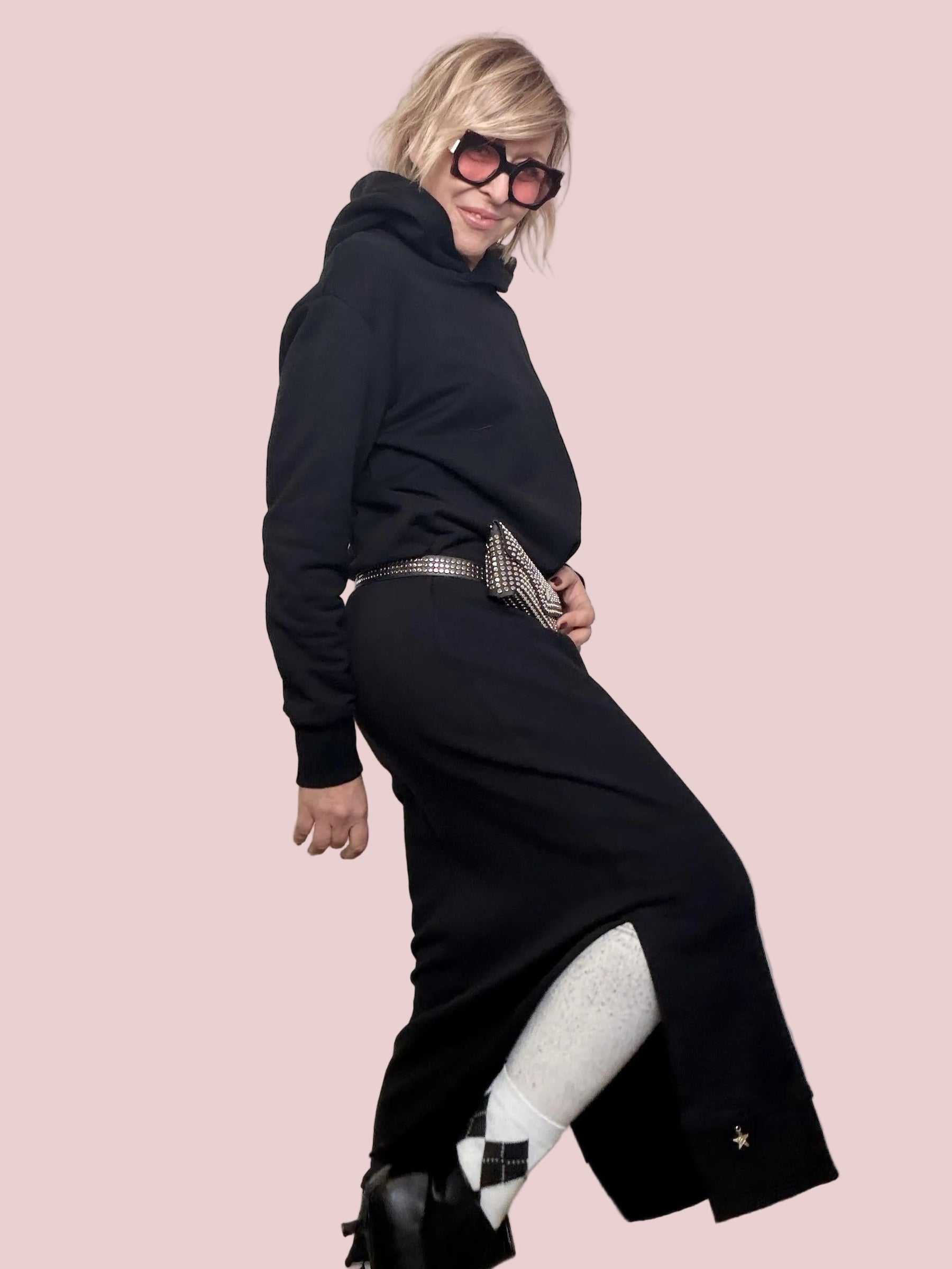 Abito felpa lungo super comfy e ultra chic M38F1611/ NERO SOUVENIR 