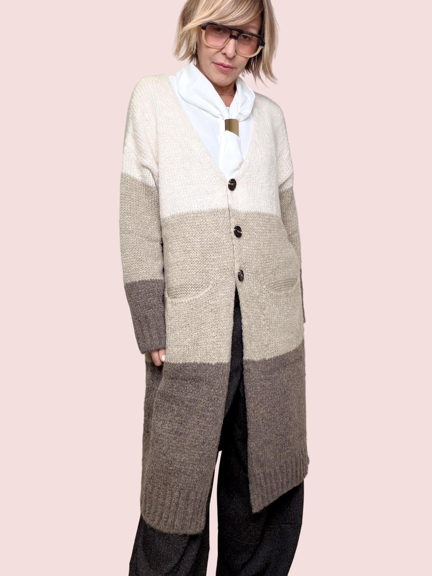 SUSY STAR - Cardigan Color Block Cozy  il cappotto-maglia che ti avvolge come un abbraccio STWM287/ FANGO SUSY STAR 