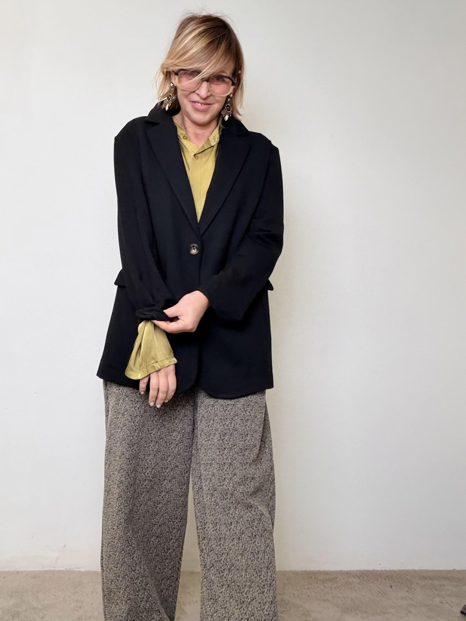 DEJA VU - Giacca in punto Milano nera dal taglio moderno A25AP603/ NERO DEJA VU 