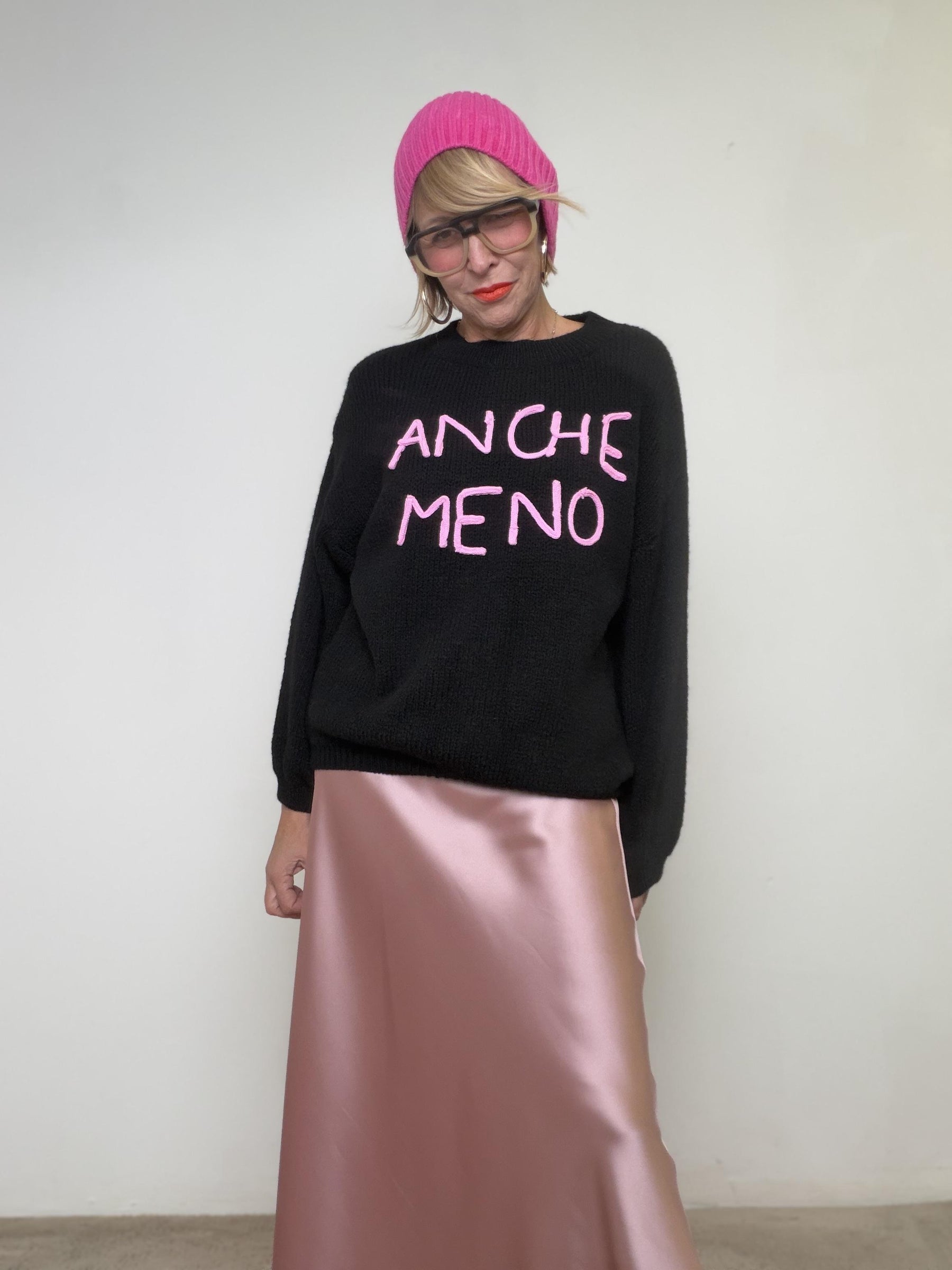 FEMALE - Maglia over con scritta ANCHE MENO nero fucsia A3019/ NERO/PINK FEMALE 