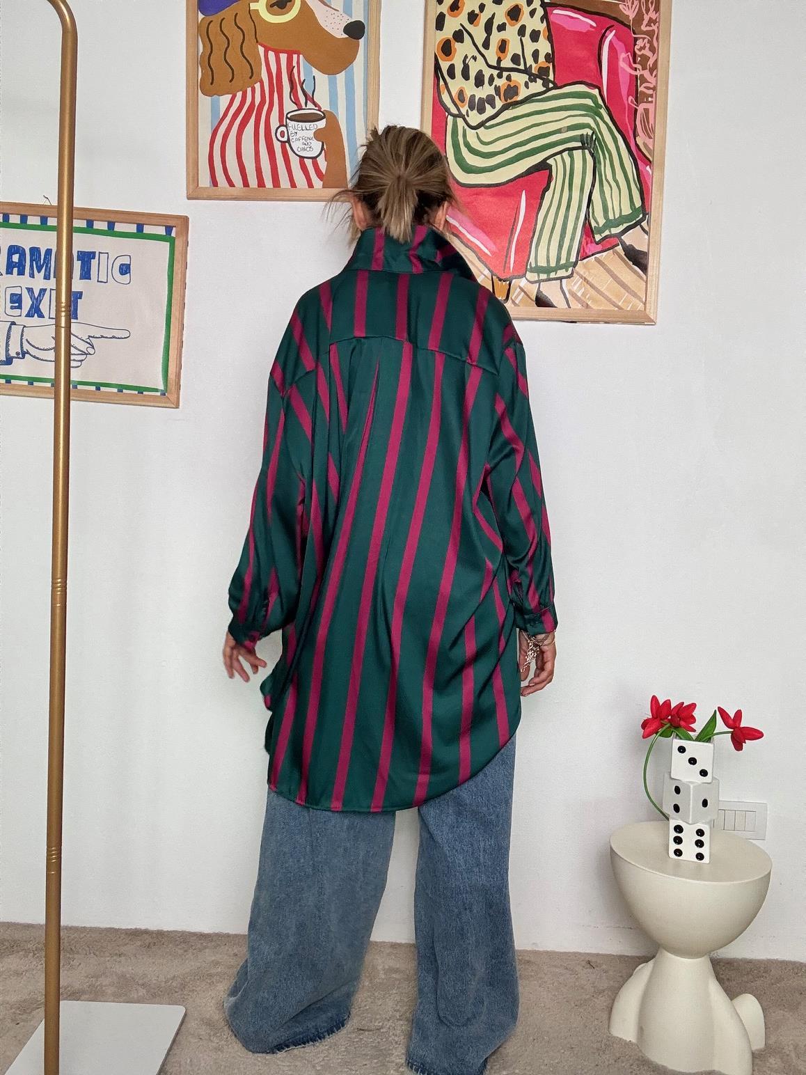 FEMALE - Camicia Oversize a Righe  Stile Urban con un Tocco Creativo BORDEAUX 19095YRZS-1/ BORDEAUX FEMALE 