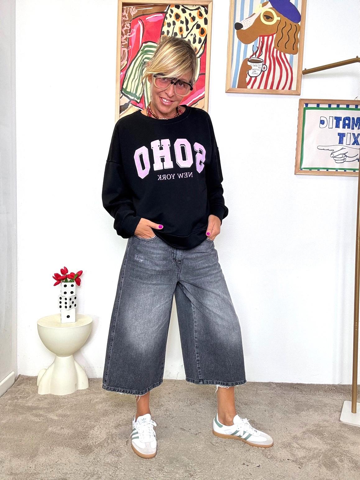 FEMALE Felpa oversize nera con stampa SOHO R50599SOHO/ NERO FEMALE 