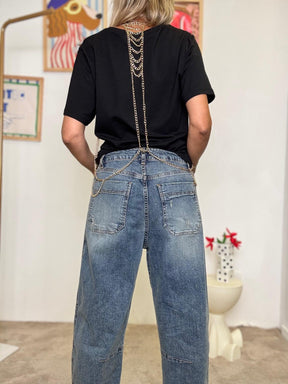 SUSY MIX - T-SHIRT NERA CON COLLANA  Leleganza passa anche dal dettaglio I256143/ NERO SUSY MIX 